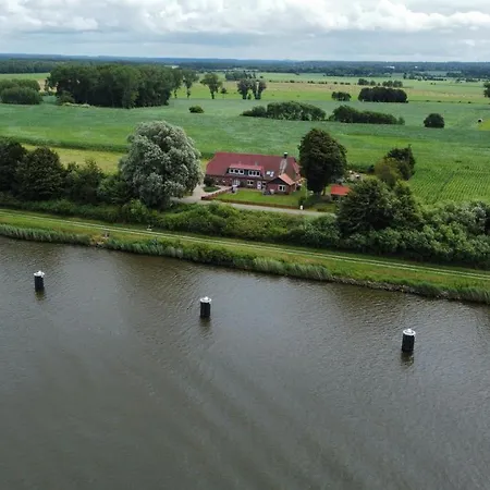 Mit Wunderschoenem Blick Auf Den Nord-ostsee-kanal Apartamento Breiholz