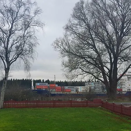 Mit Wunderschoenem Blick Auf Den Nord-ostsee-kanal